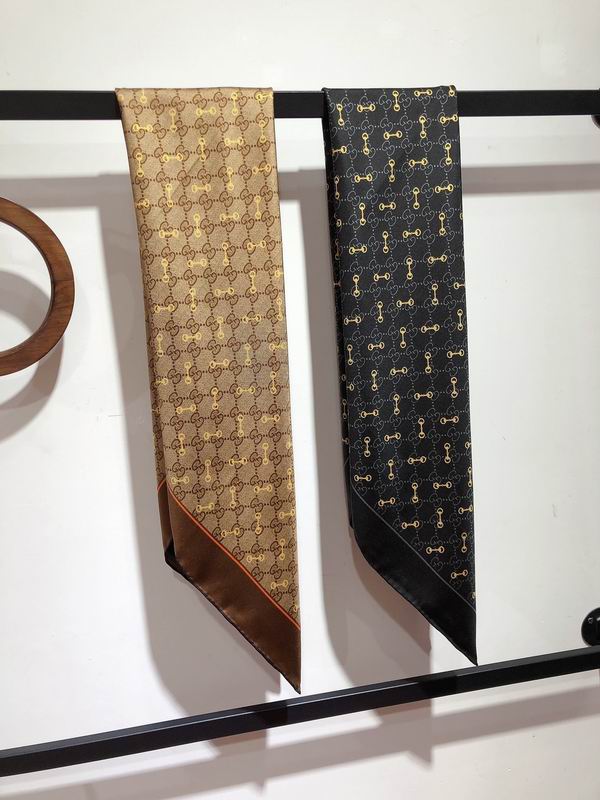 Gucci silk scarf 90X90cm E10